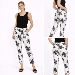 🖤 HUE Floral Jeggings